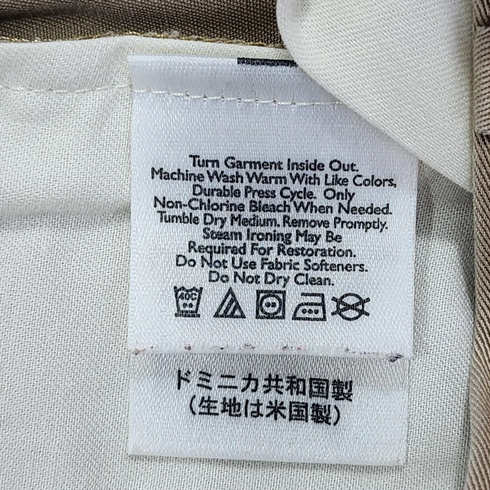 Vintage Eddie Bauer Shorts Mens 38‎ Beige Wrinkle Resistant Pleated Chino Preppy